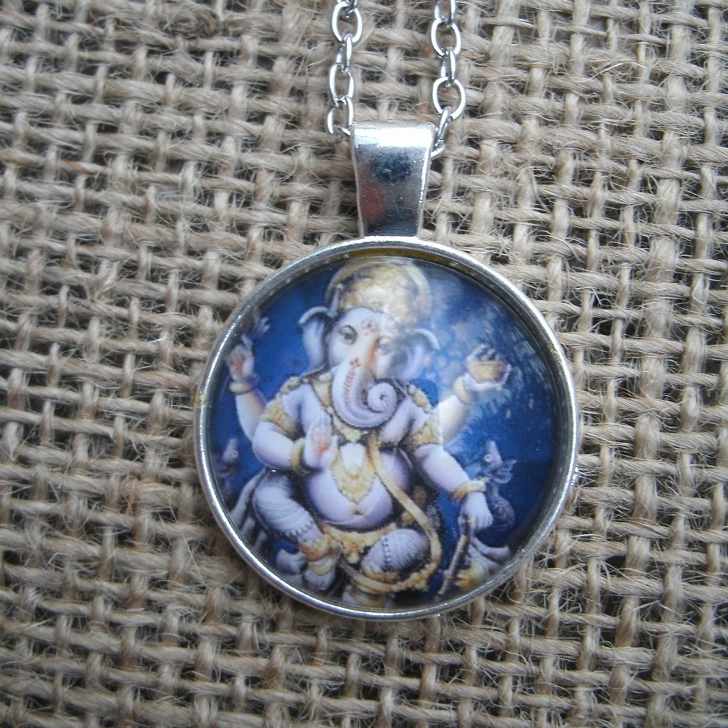 Ganesha Glass Cabochon Pendant Necklace 17$
